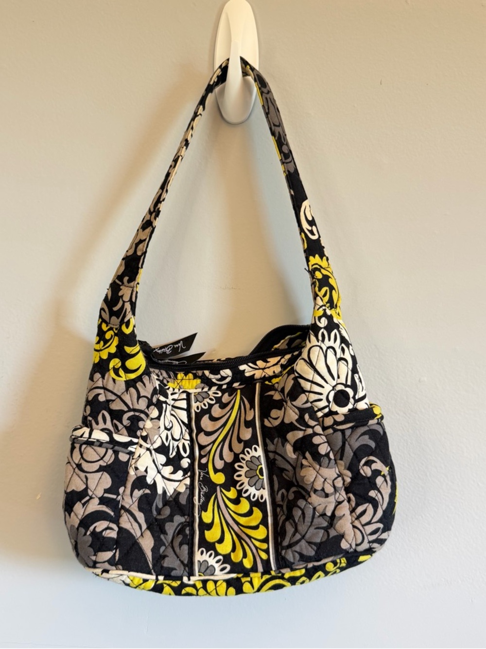 ✨ Vera Bradley Small Floral Quilted